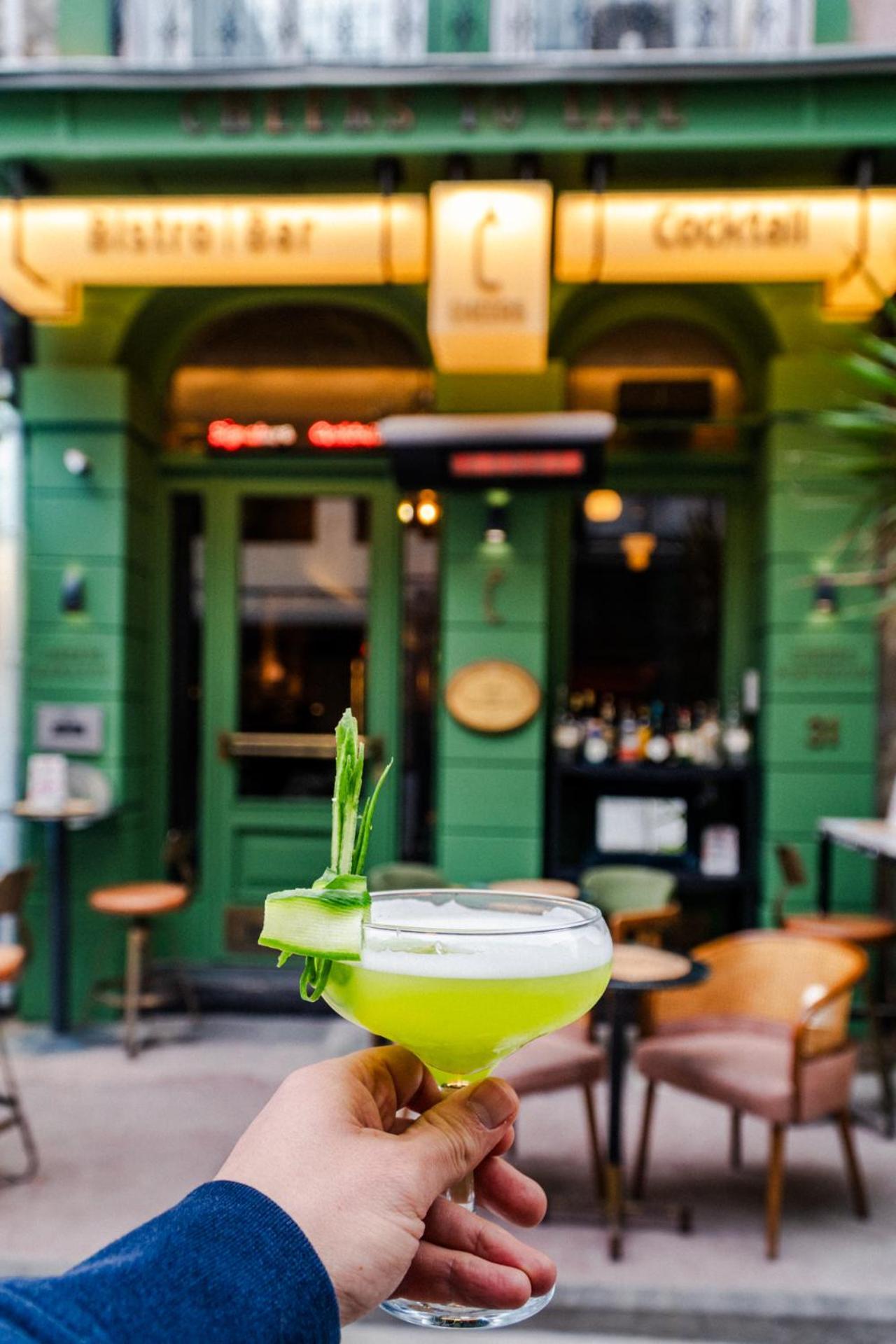Cheers Porthouse מלון